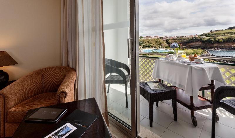 Terceira Mar Hotel أنغرا دو إِراويزو الغرفة الصورة